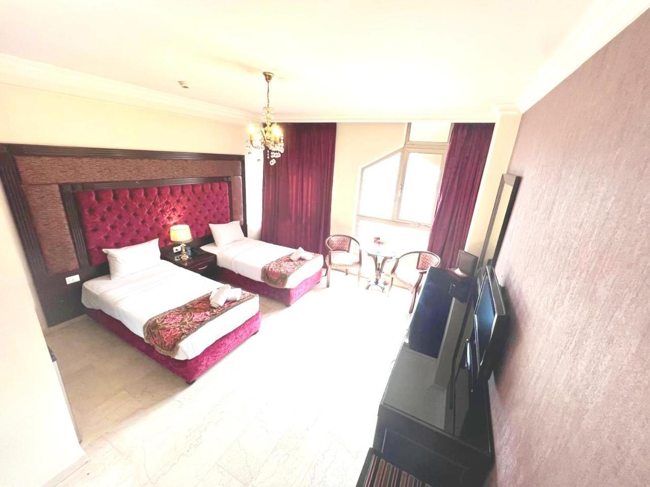 Queens Suite Hotel Beirut Eksteriør billede
