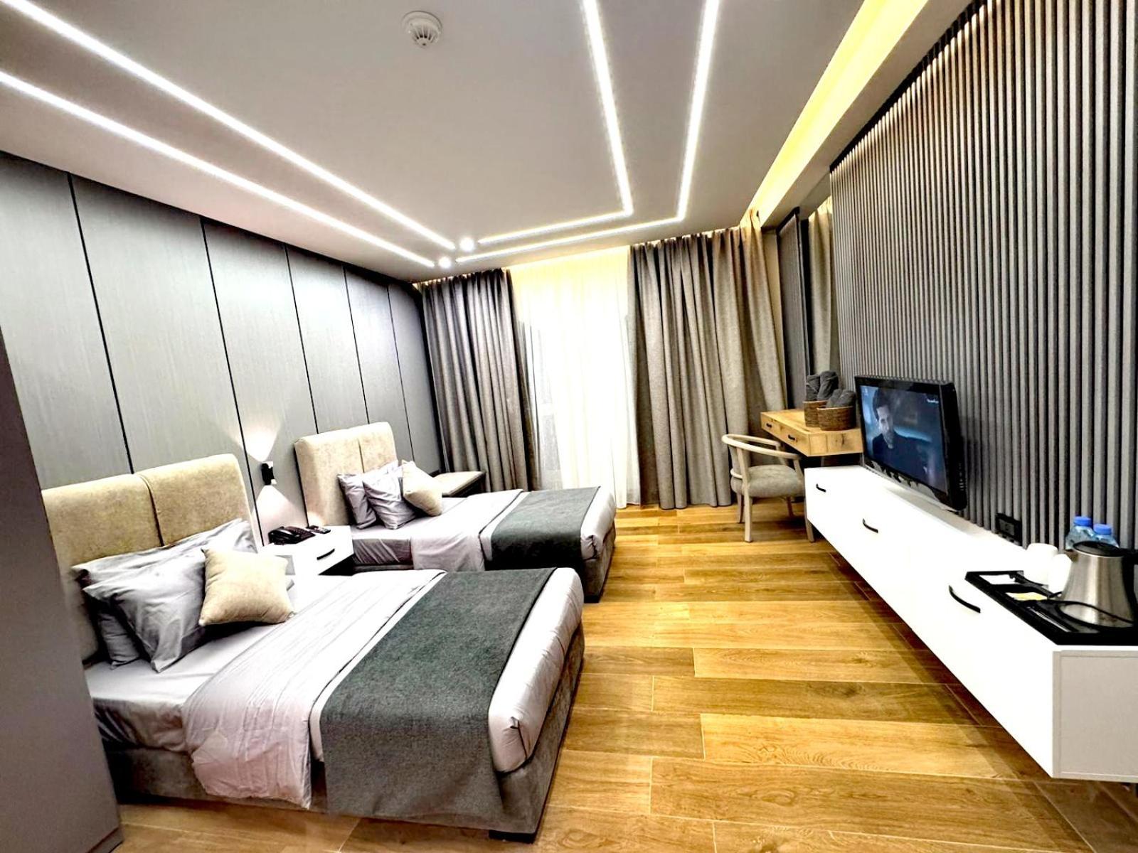 Queens Suite Hotel Beirut Eksteriør billede
