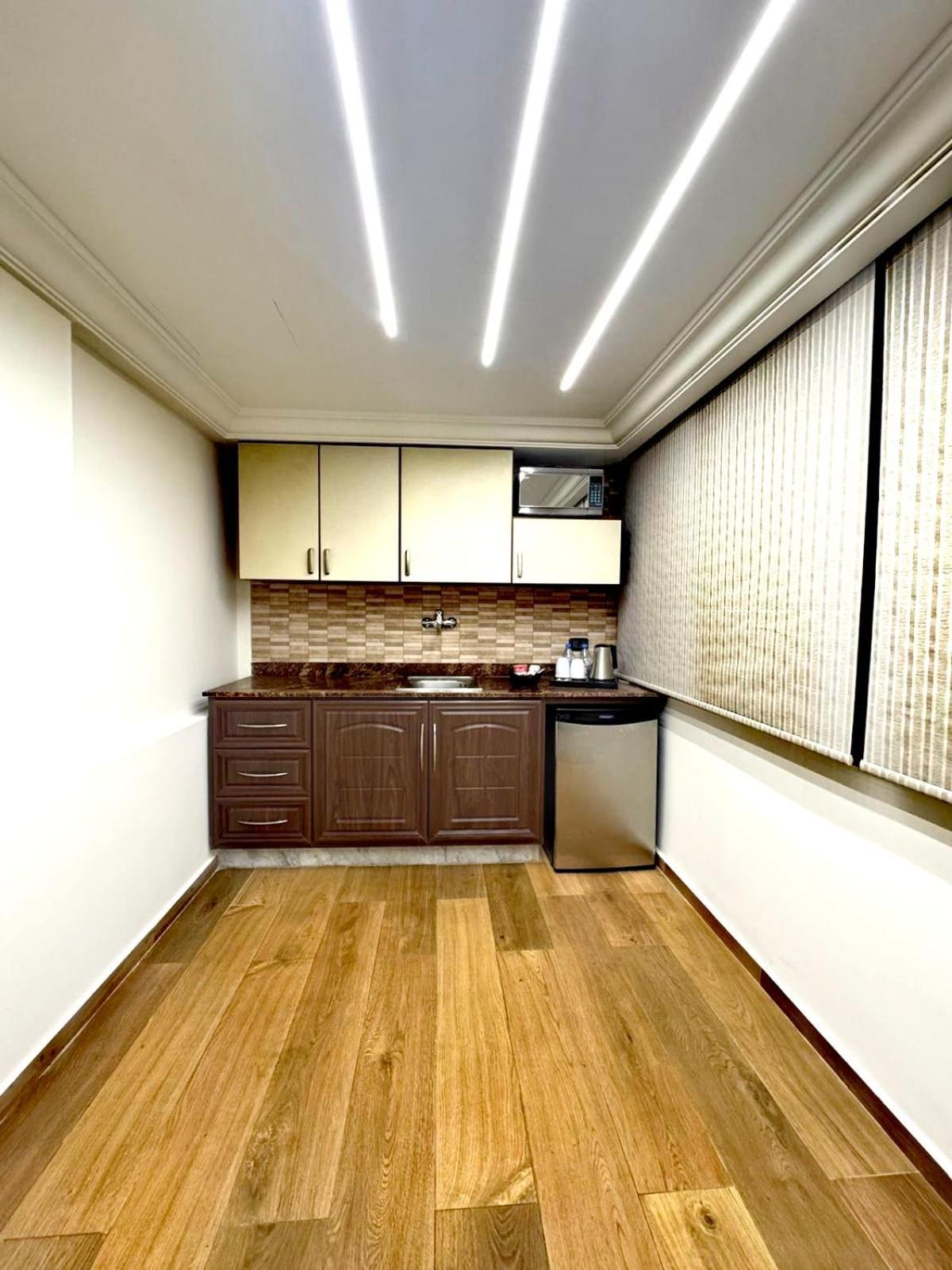 Queens Suite Hotel Beirut Eksteriør billede