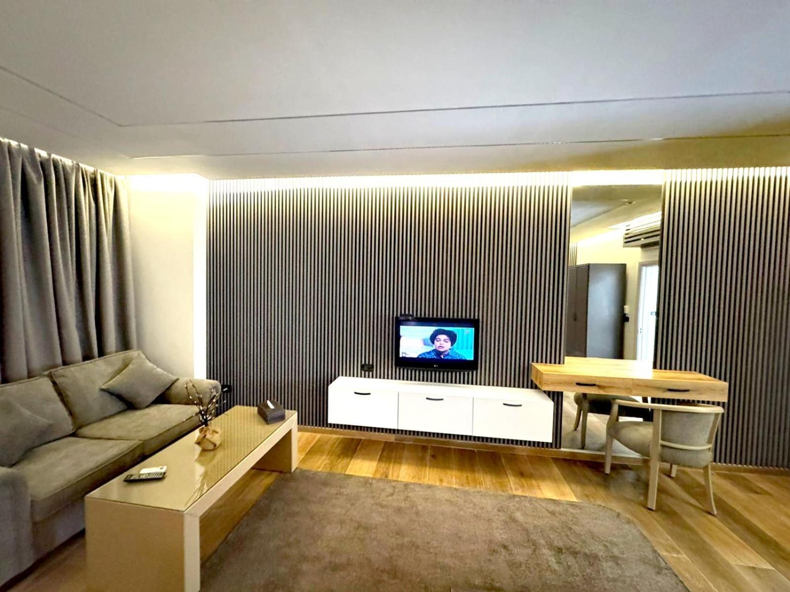 Queens Suite Hotel Beirut Eksteriør billede