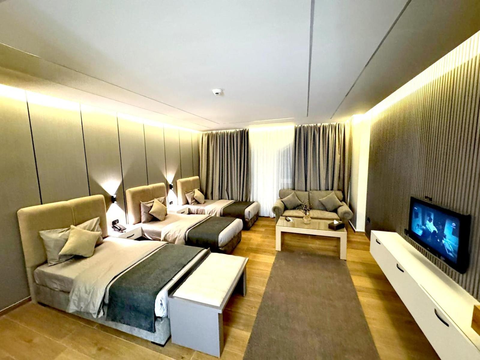 Queens Suite Hotel Beirut Eksteriør billede