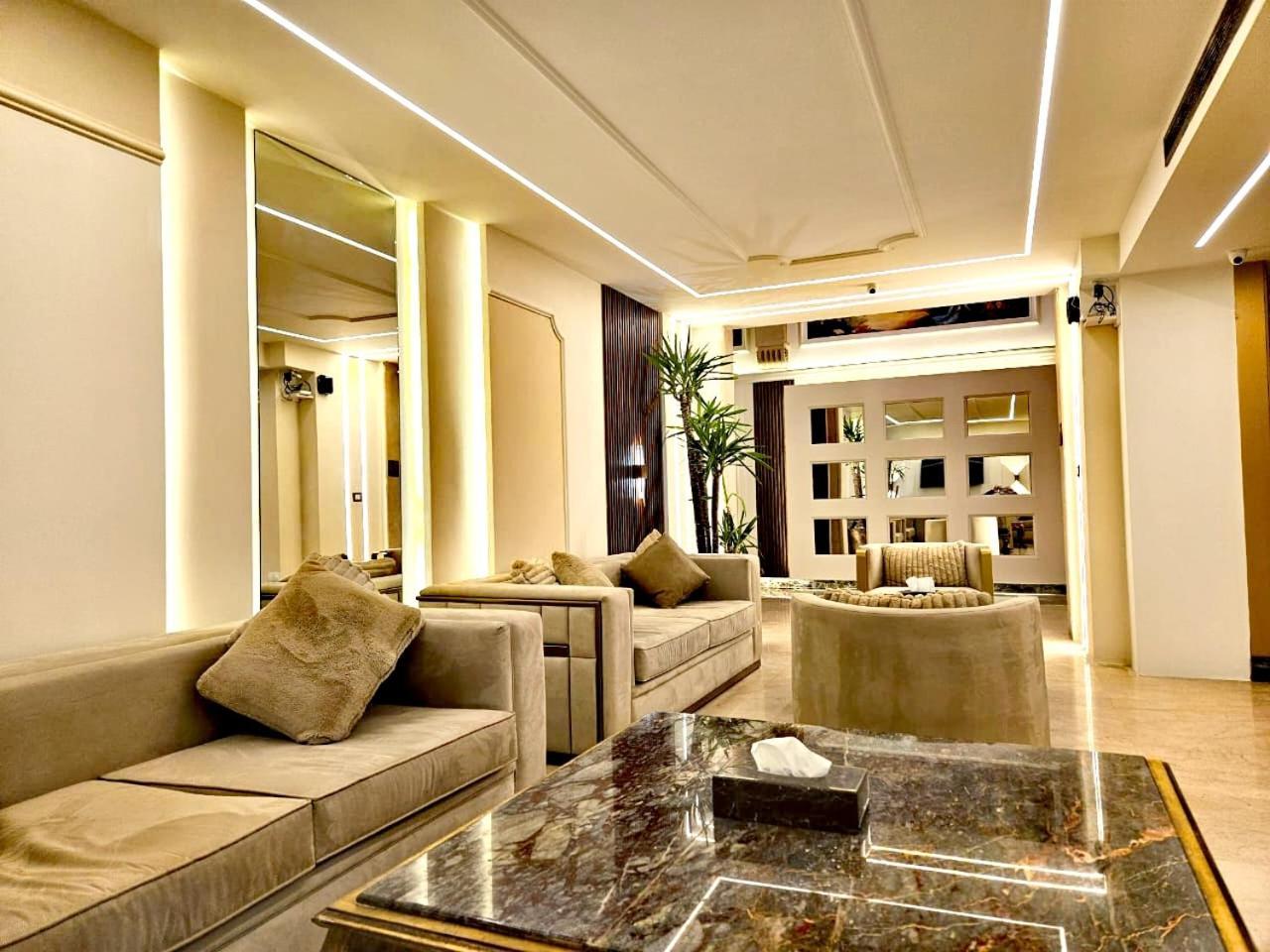 Queens Suite Hotel Beirut Eksteriør billede