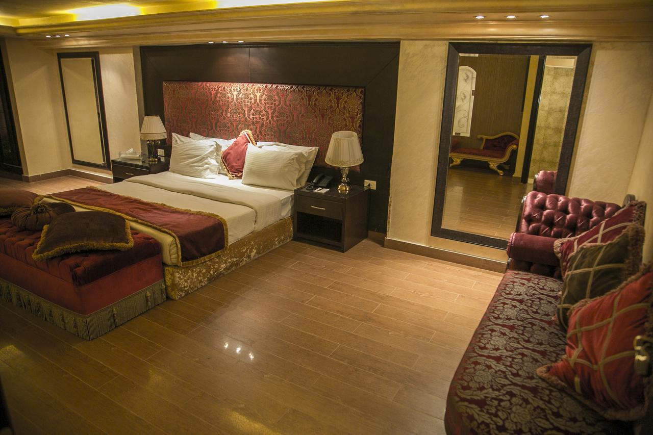 Queens Suite Hotel Beirut Eksteriør billede