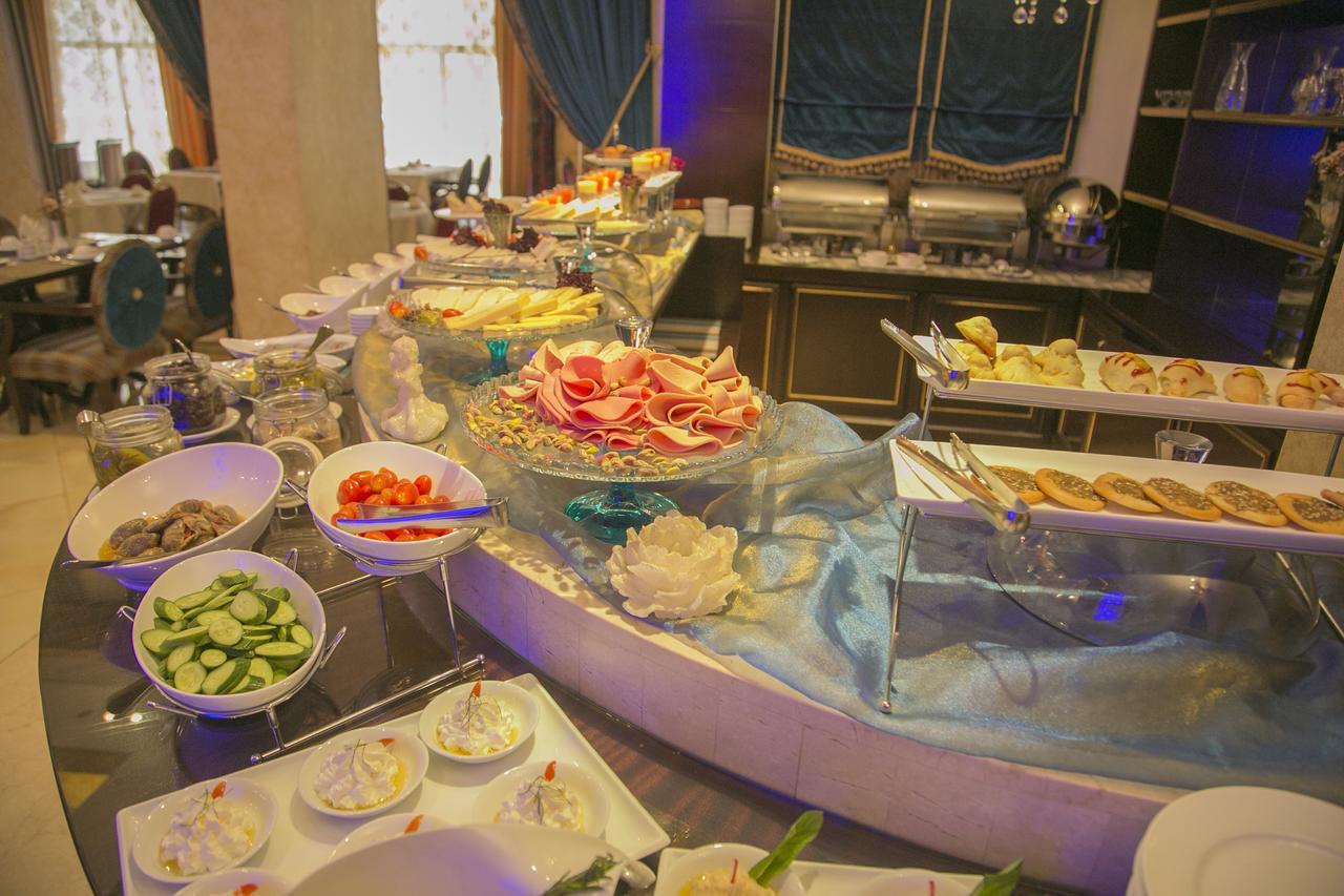 Queens Suite Hotel Beirut Eksteriør billede